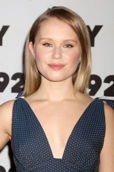 Eliza Scanlen.jpg